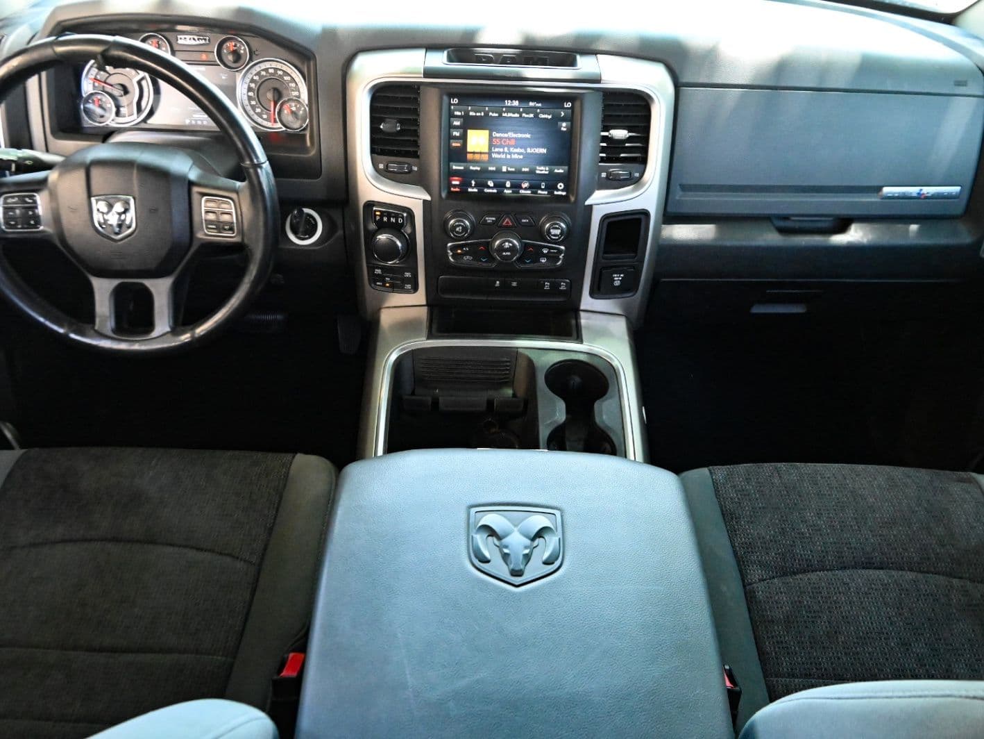 Vehicle photo