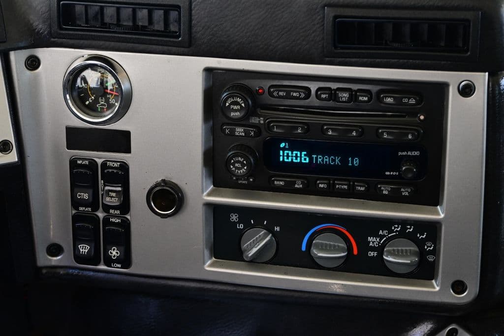2004 Hummer H1 Base - Photo 21