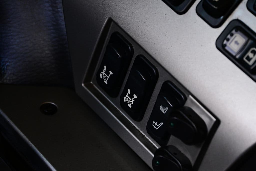 2004 Hummer H1 Base - Photo 27